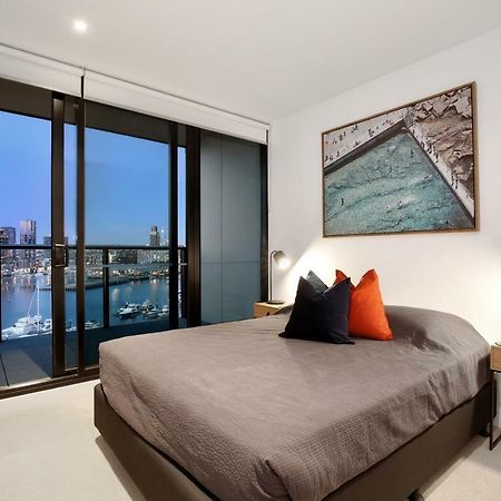 Orange Stay At Collins Wharf Melbourne Exterior photo