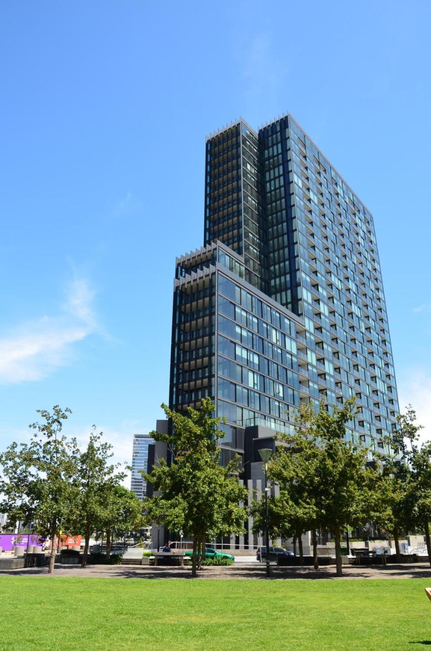 Orange Stay At Collins Wharf Melbourne Exterior photo
