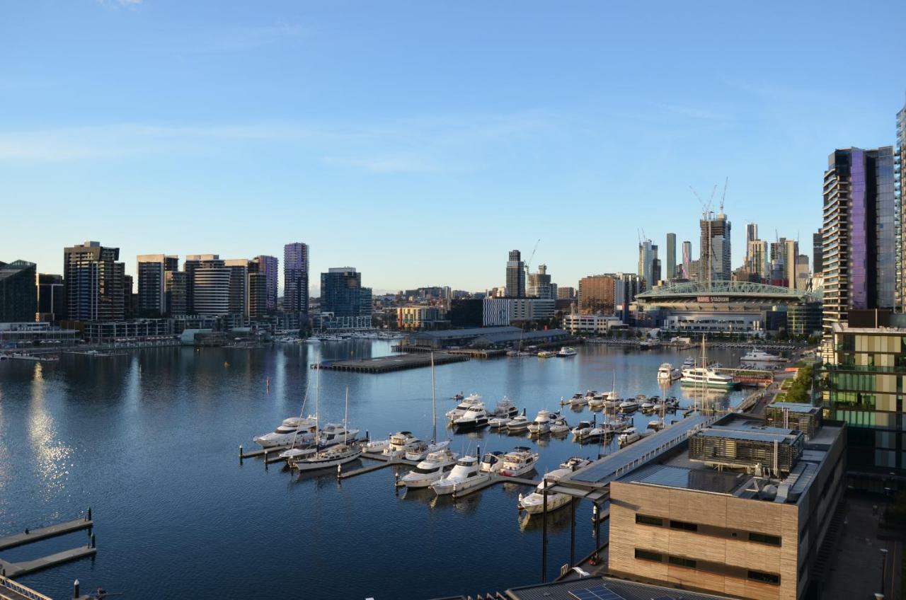 Orange Stay At Collins Wharf Melbourne Exterior photo