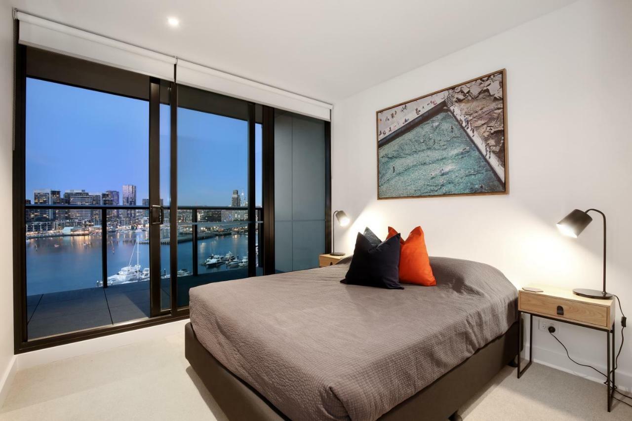 Orange Stay At Collins Wharf Melbourne Exterior photo