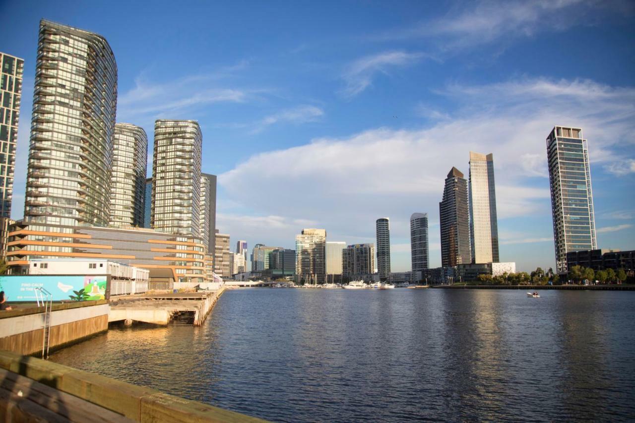 Orange Stay At Collins Wharf Melbourne Exterior photo